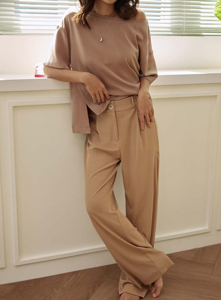 微光澤舒適落肩寬袖上衣